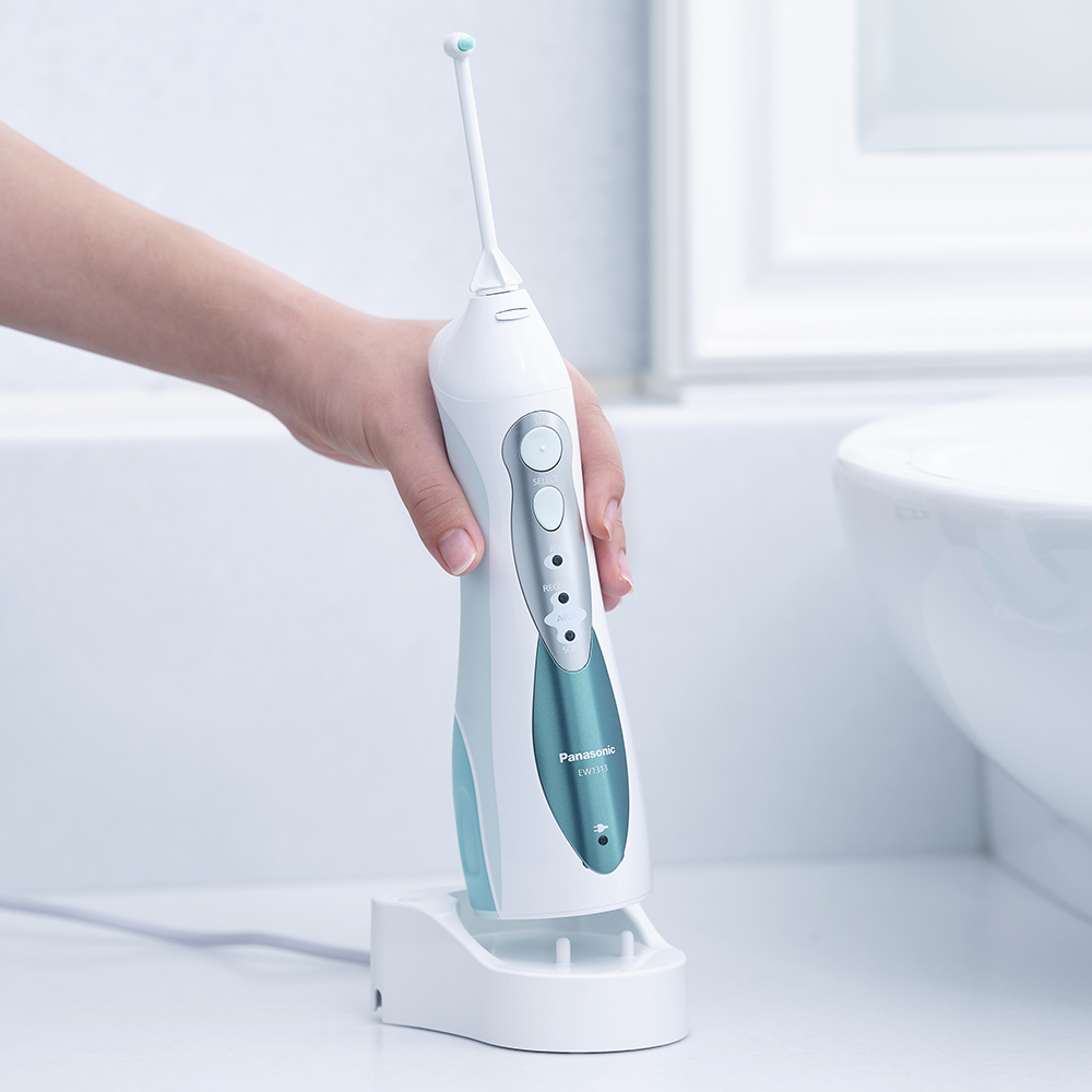 Panasonic EW1313 Oral Irrigator, Portable with 3 Operating Modes